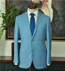 时装设计师周翔宇：服装与个性融为一体